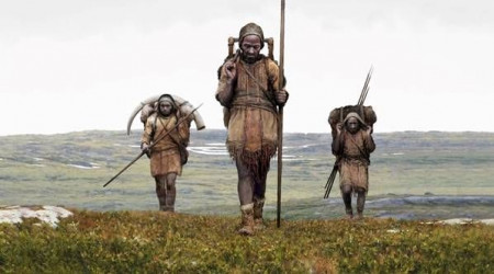 Quelle: Tom Björklund Künstlerische Rekonstruktion einer Jäger-Sammler-Gruppe aus der Eiszeit.