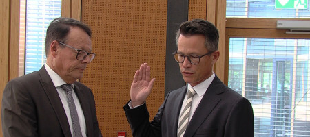 Quelle: RTF.1 Vereidigung von Landrat Hendrik Bednarz