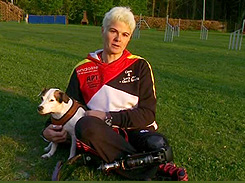 Carola Wehner mit ihrem Hund