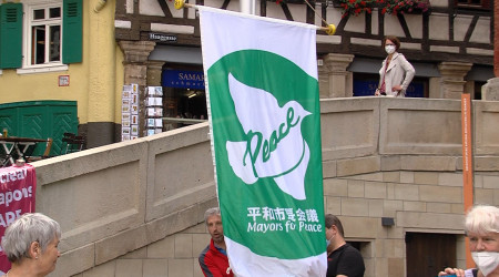 Mayors for Peace - Flagge gegen Atomwaffen