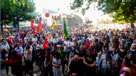 "Mut statt Wut" - Demozug f&uuml;r Vielf&auml;ltigkeit und Toleranz